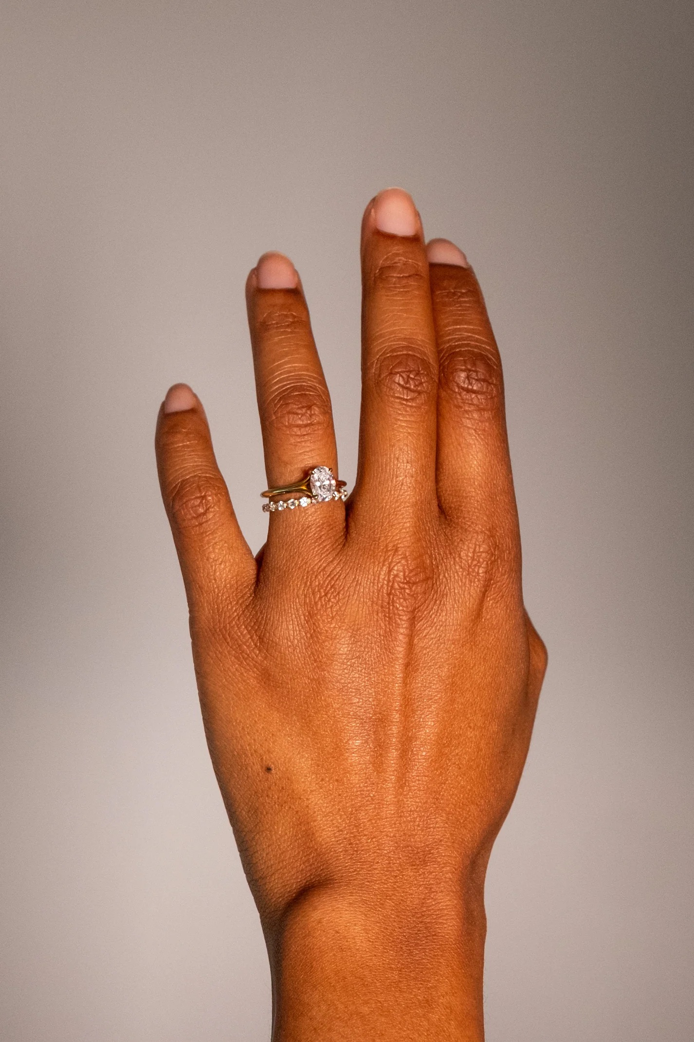 Space between eternity band